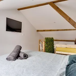 https://duplex-moderne-cosy-proche-porte-ditalie-parking.fr-paris.fr